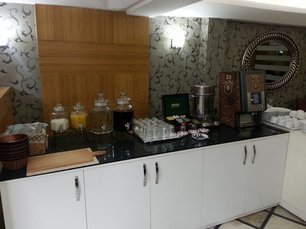 Grand Zeybek Hotel อิซมีร์ ภายนอก รูปภาพ